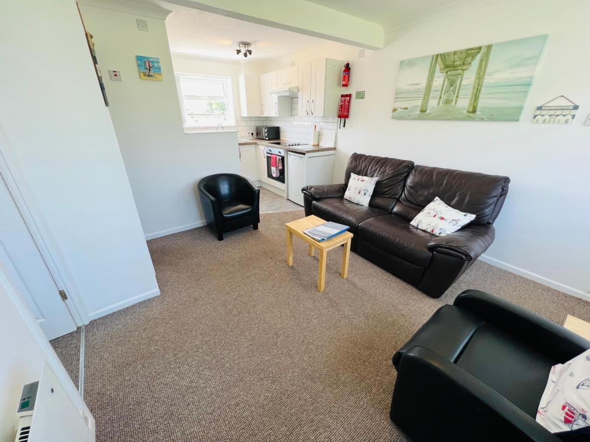 2 Bedroom Sb113, Sandown Bay, Isle Of Wight *