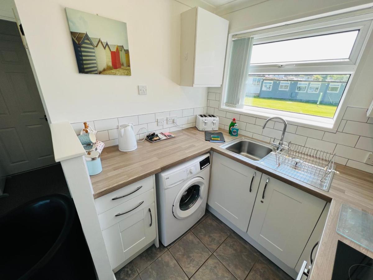 Apartment 2 Bedroom Sb113, Sandown Bay, Isle Of Wight Brading